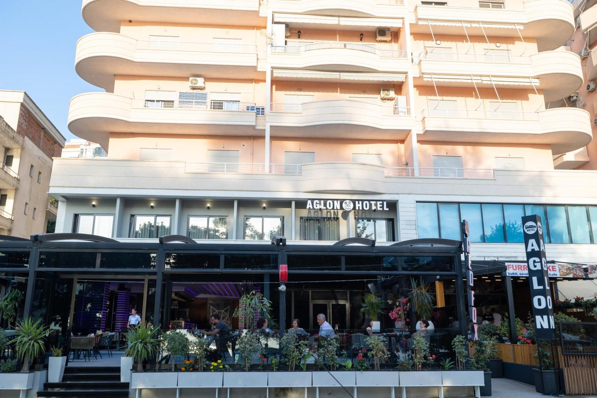 Aglon Twin'S Hotel Vlorë Buitenkant foto